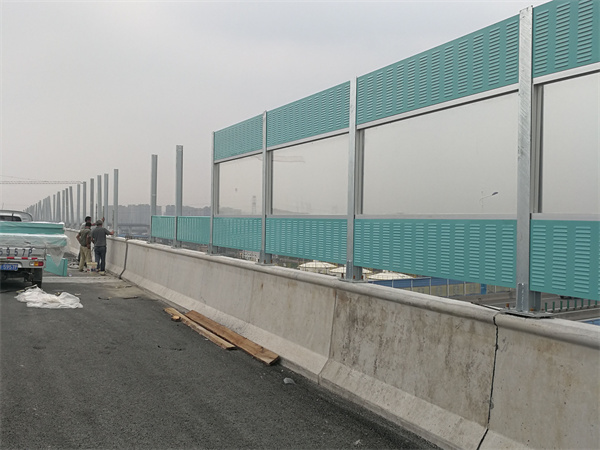 石家莊西三環(huán)高架橋聲屏障工程